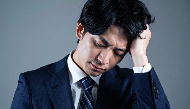 ストレスに悩む男性