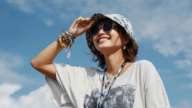 幸せそうな女性