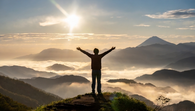 手をひろげてる人