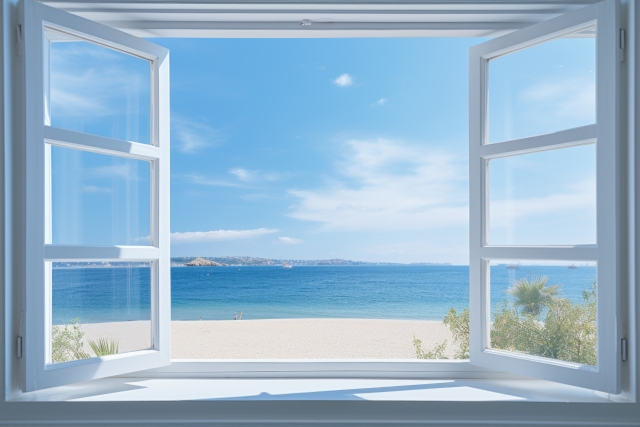 開け放された窓